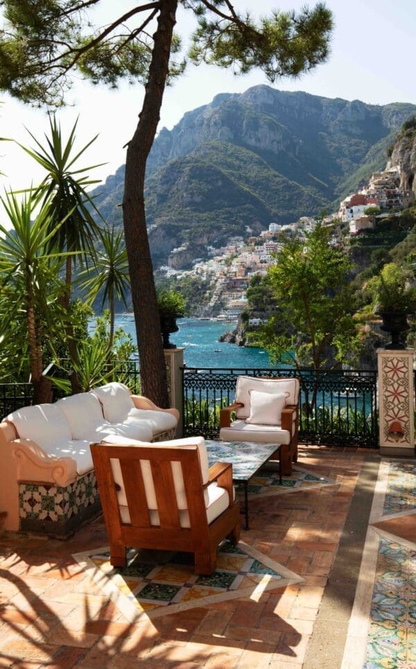 KKKTW Villa Treville