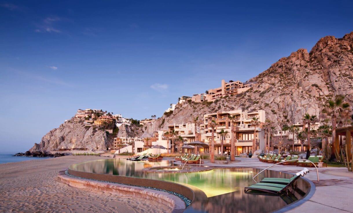KKTWW-4-Waldorf-Astoria-Pedregal-Photo-1