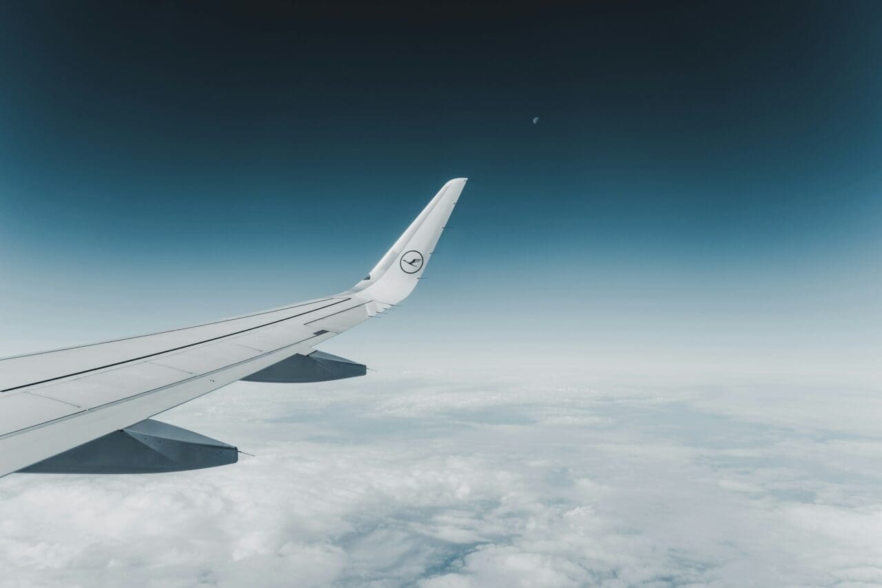 Lufthansa wing